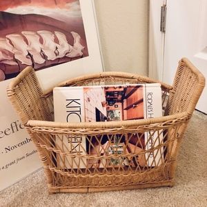 Wicker Magazine holder